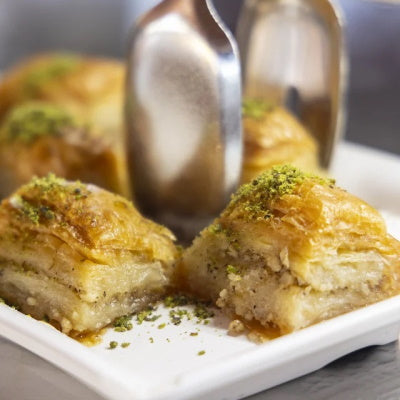 Recette du baklava noisettes pistaches. Ah les pâtisseries orientales... c'est bon comme là-bas !