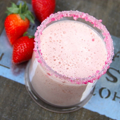 Recette du grand classique milk shake à la fraise revisité par Miss Popcake !