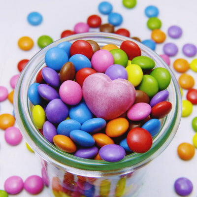 Le gâteau smarties, uUn gâteau idéal pour un anniversaire ou une fête d'enfant mais pas que !