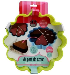 Moule en silicone pour tarte avec des parts en forme de coeur