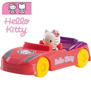 Figurine Hello Kitty dans sa voiture pour gâteau