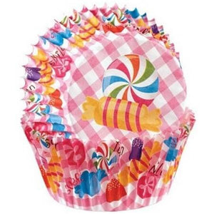 100 mini caissettes wilton vichy roses et décorées de bonbons